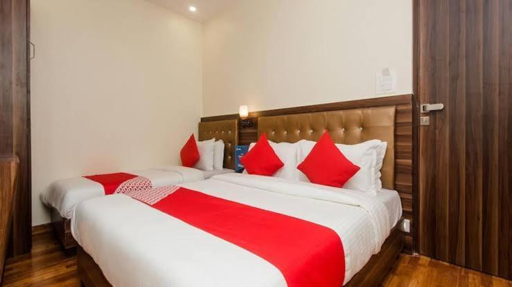 Hotel Amfahh Mumbai Dış mekan fotoğraf